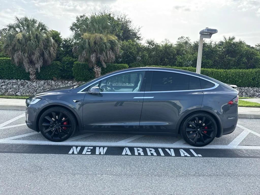tesla model x 2020 5YJXCDE47LF283026 image tesla model x 2020 5YJXCDE47LF283026 image